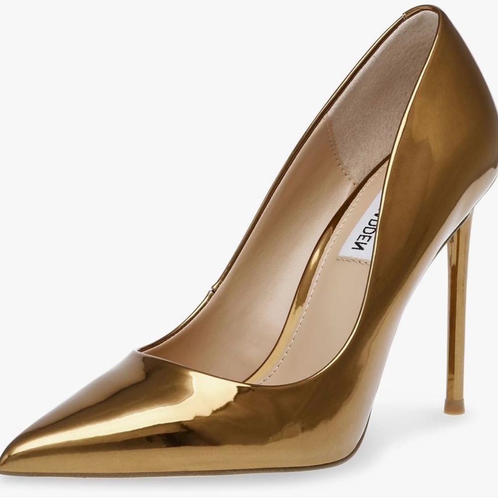 Gold Pumps
